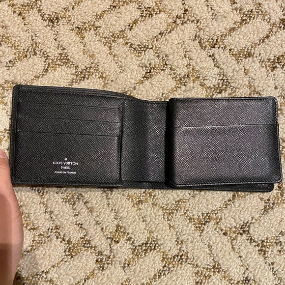 Louis Vuitton men’s wallet - Picture 3 of 15